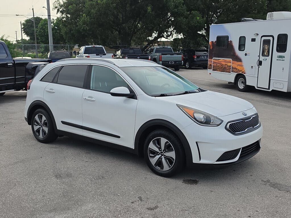 2017 KIA Niro