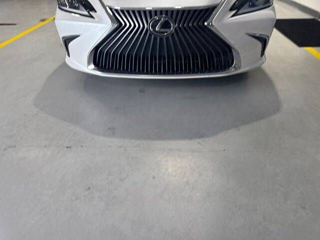 2020 Lexus ES