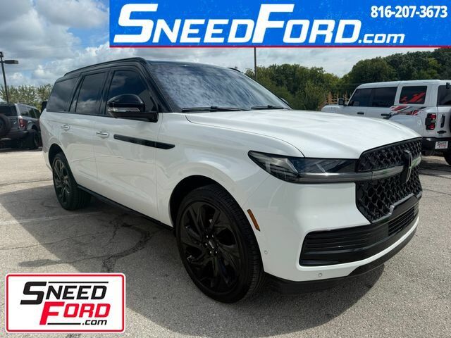 2025 LINCOLN Navigator