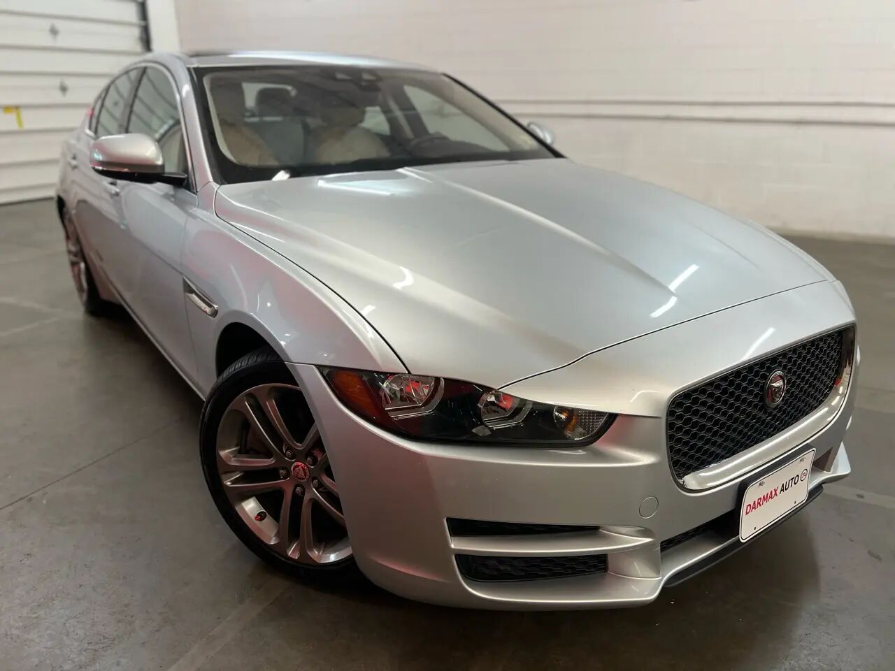 2017 JAGUAR XE