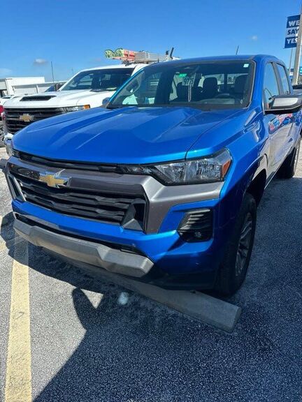 2024 CHEVROLET Colorado