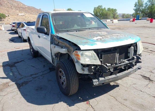 2015 NISSAN Frontier