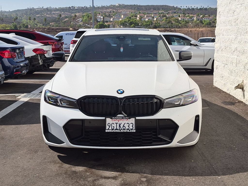 2023 BMW 330i