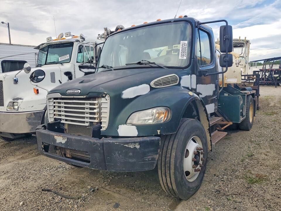 2007 FREIGHTLINER M2
