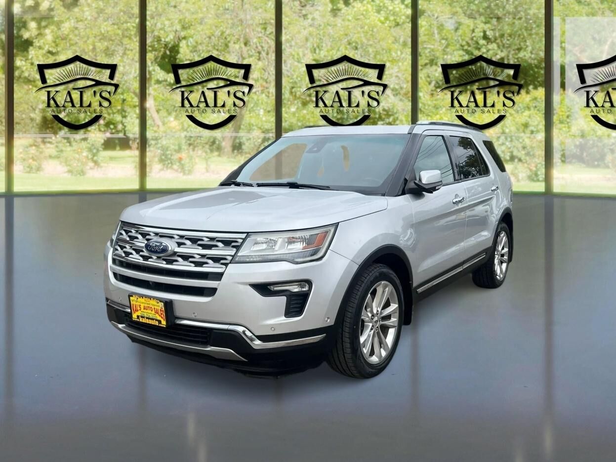 2018 FORD Explorer