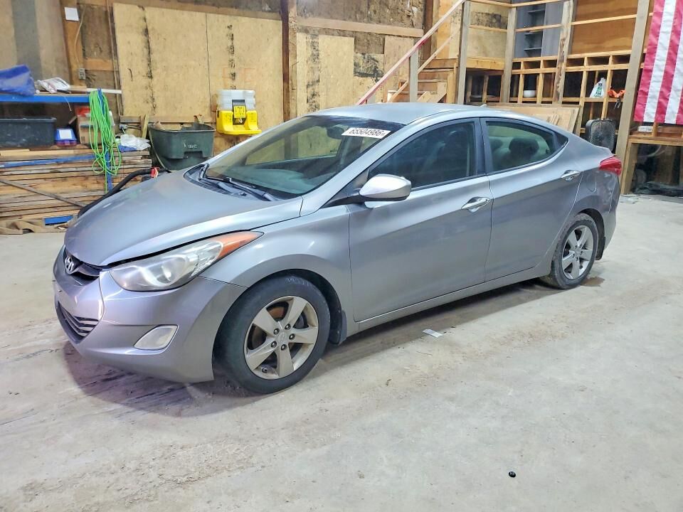 2012 HYUNDAI Elantra