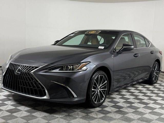 2025 Lexus ES