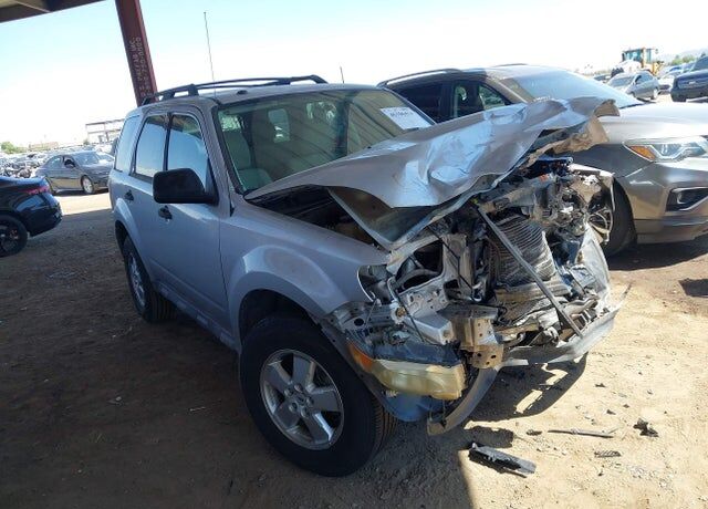 2009 FORD Escape