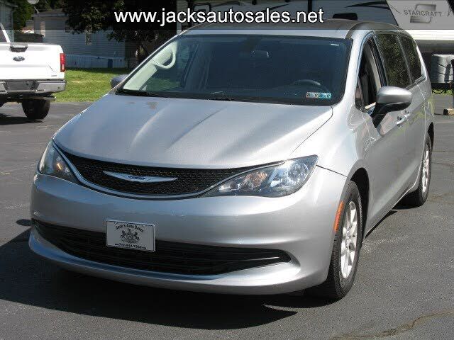 2020 CHRYSLER Voyager