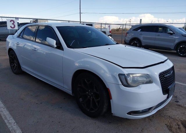 2016 CHRYSLER 300