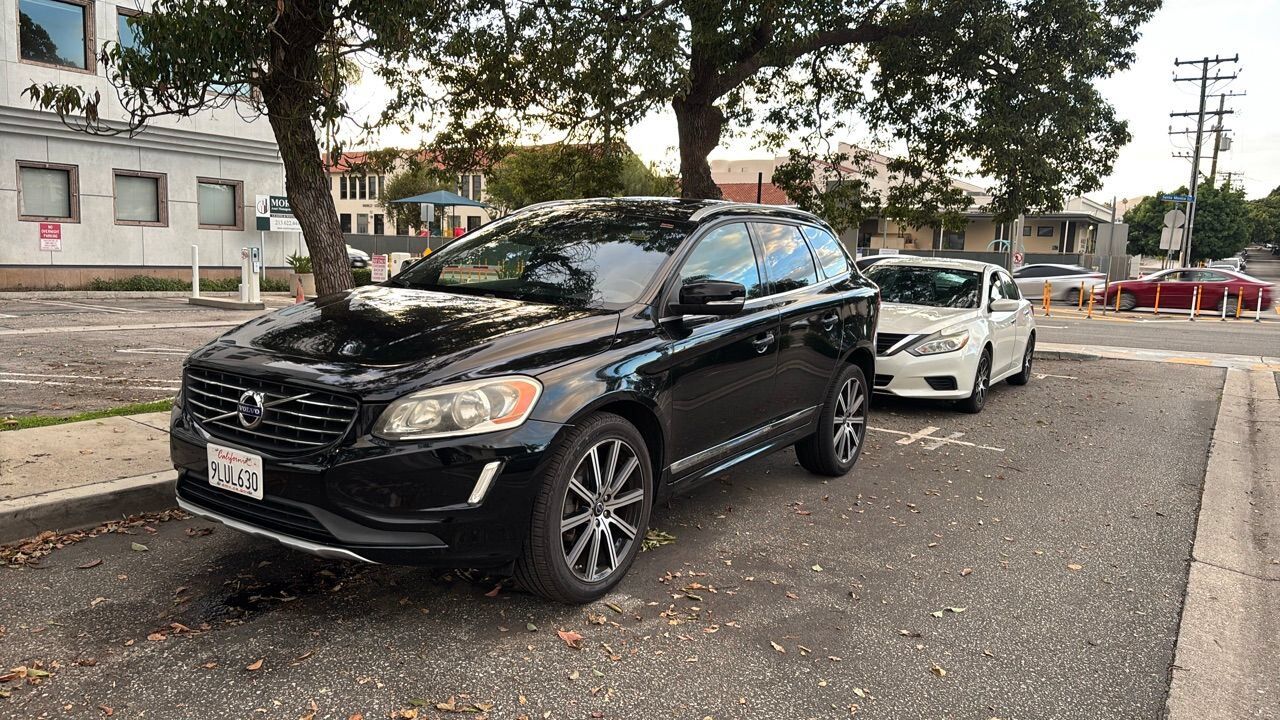 2015 VOLVO XC60