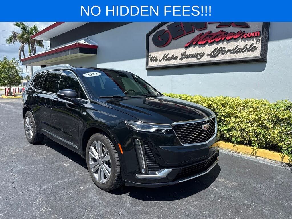 2023 CADILLAC XT6