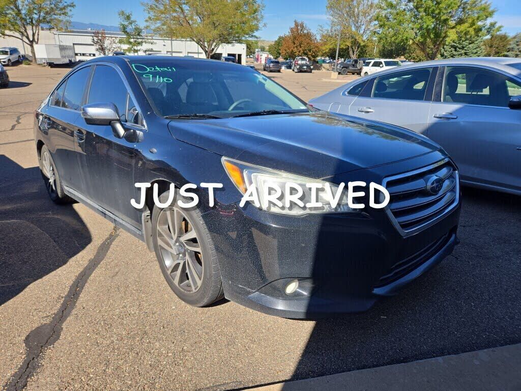 2017 SUBARU Legacy