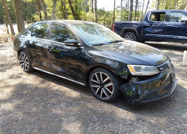 2013 VOLKSWAGEN Jetta