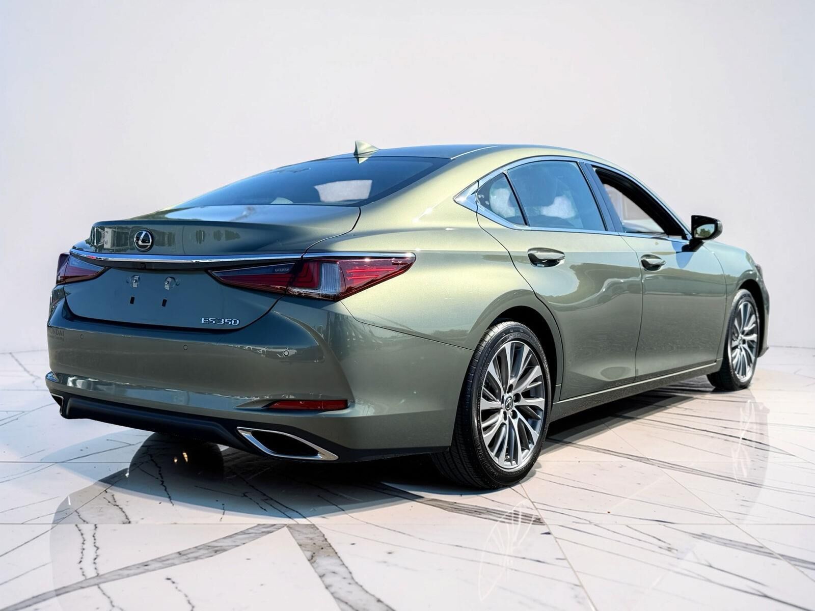 2020 Lexus ES