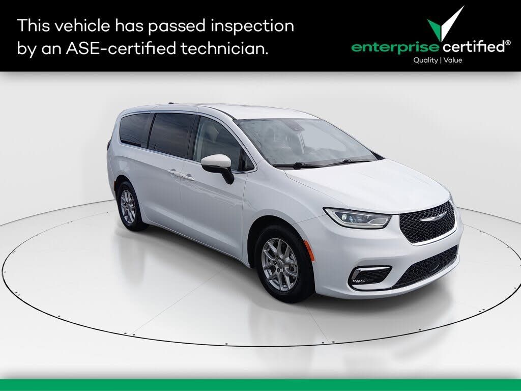 2023 CHRYSLER Pacifica