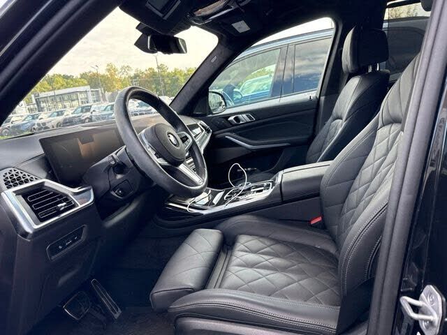 2025 BMW X7