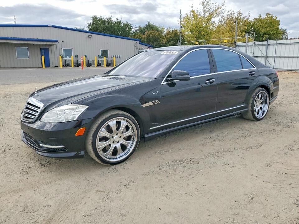 2012 MERCEDES-BENZ S-Class
