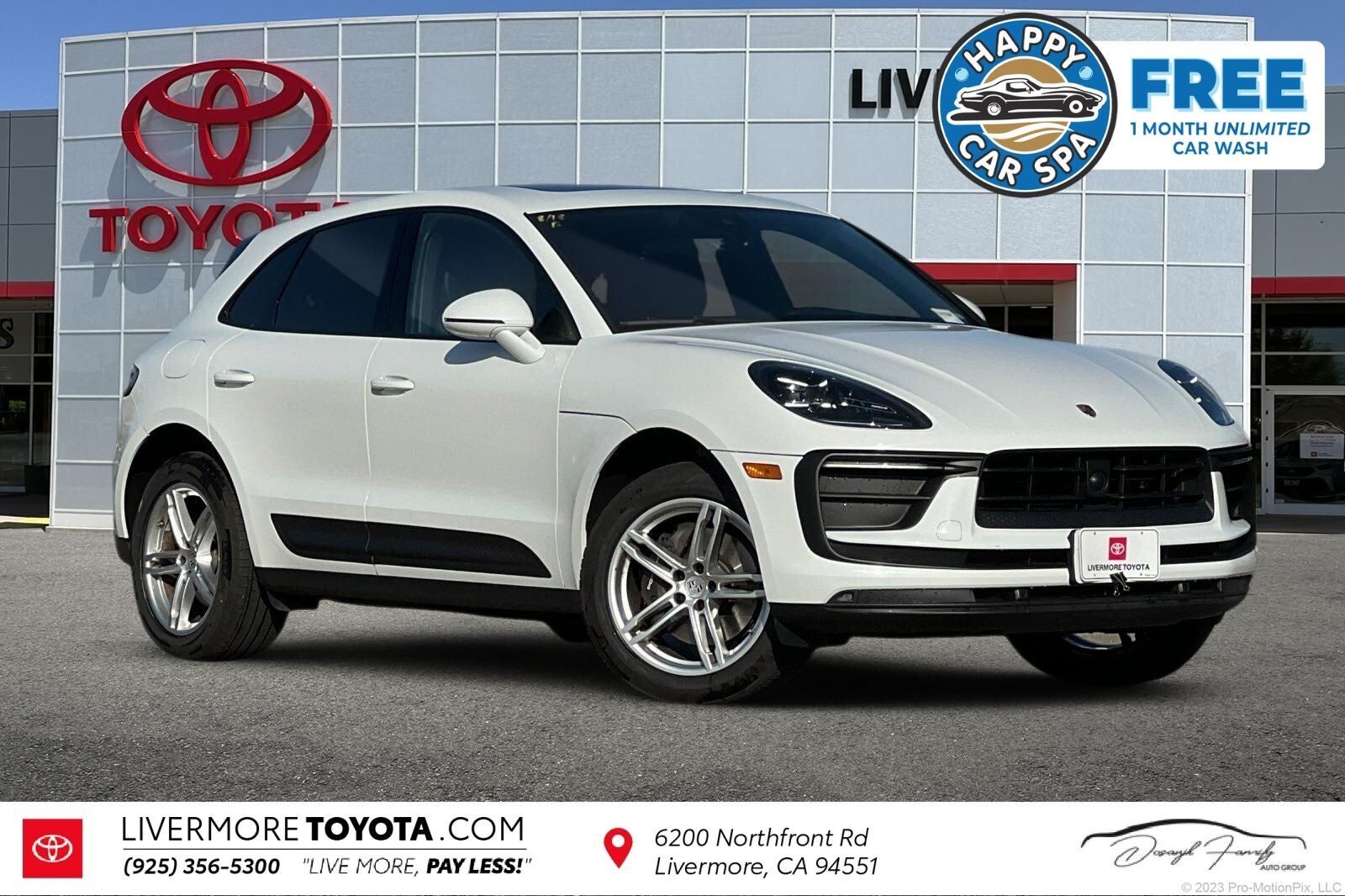 2024 PORSCHE Macan