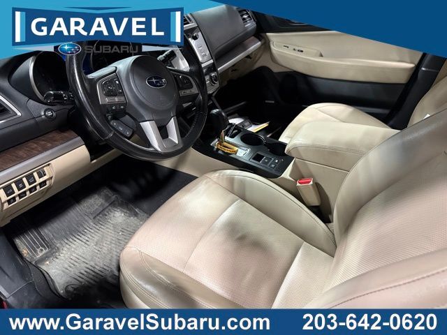 2016 SUBARU Outback