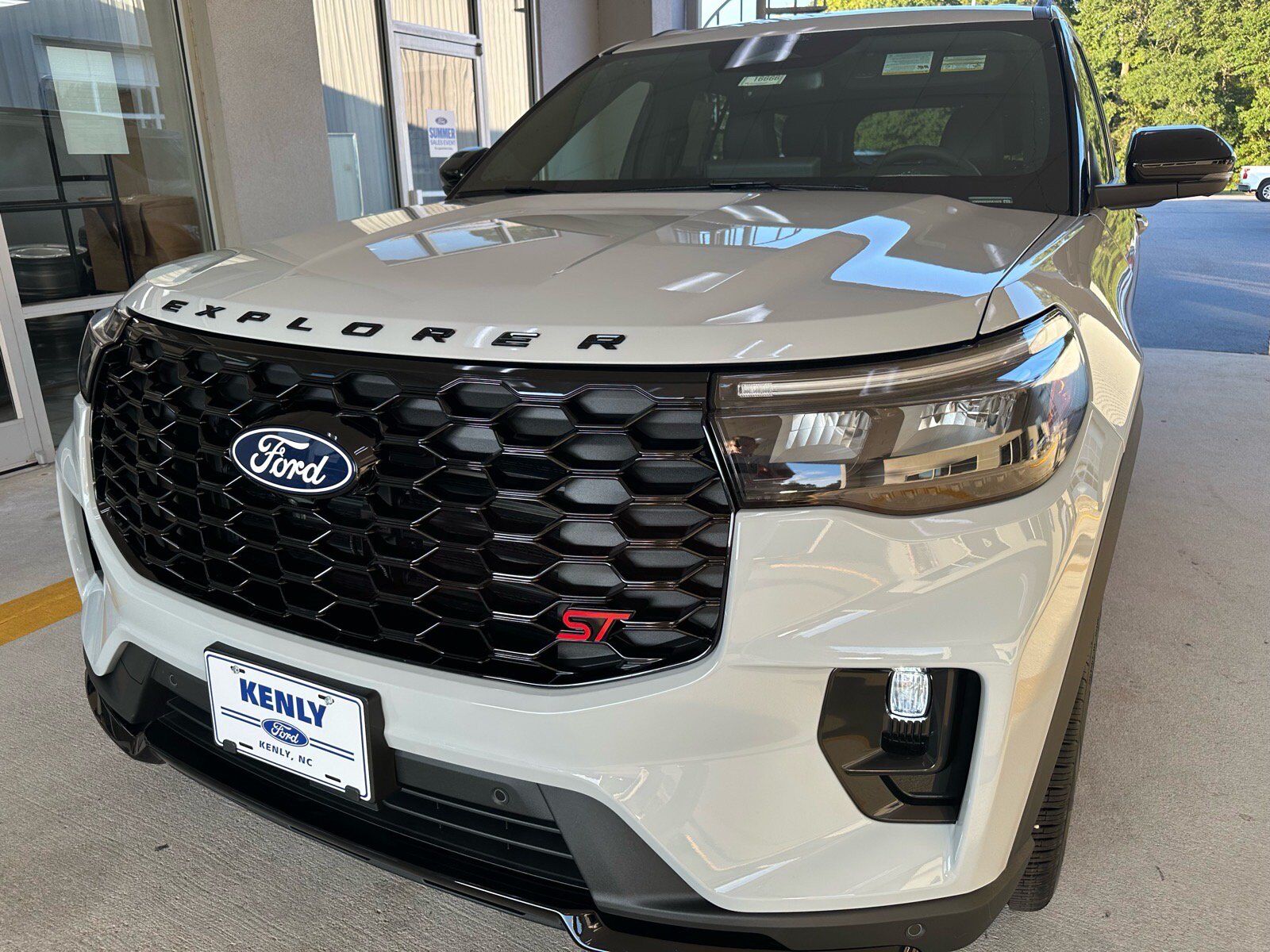 2027 FORD Explorer