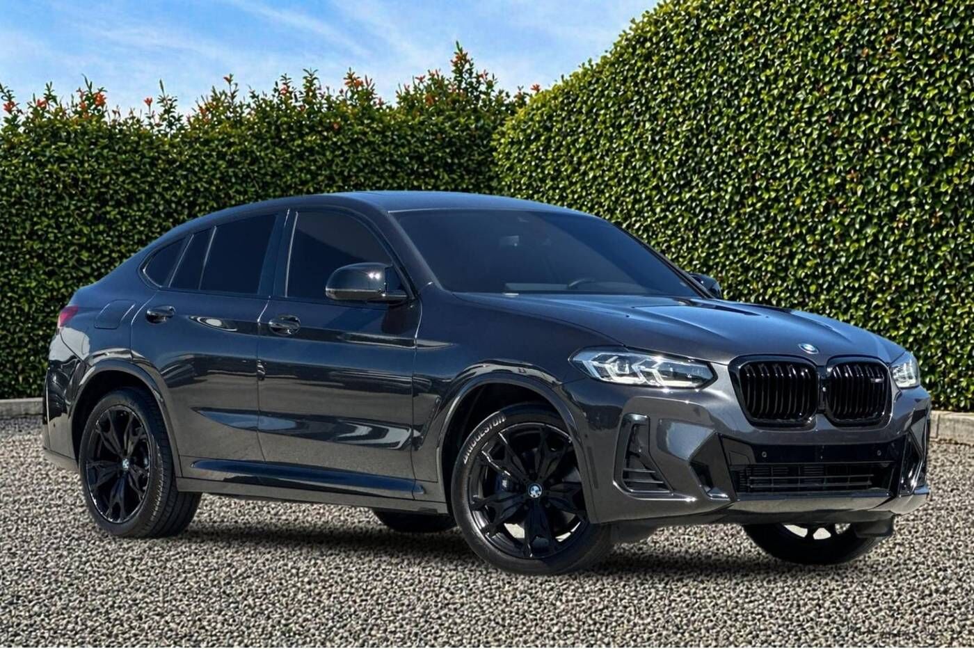 2023 BMW X4