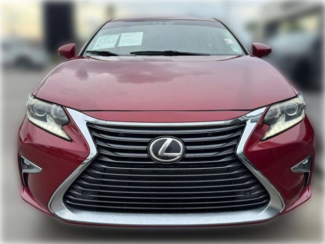 2016 Lexus ES
