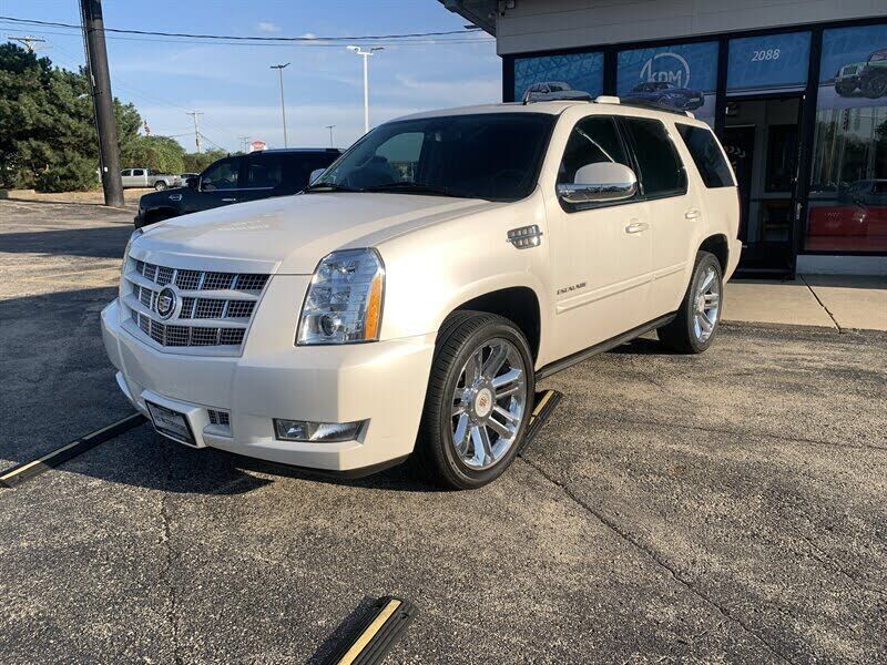 2013 CADILLAC Escalade