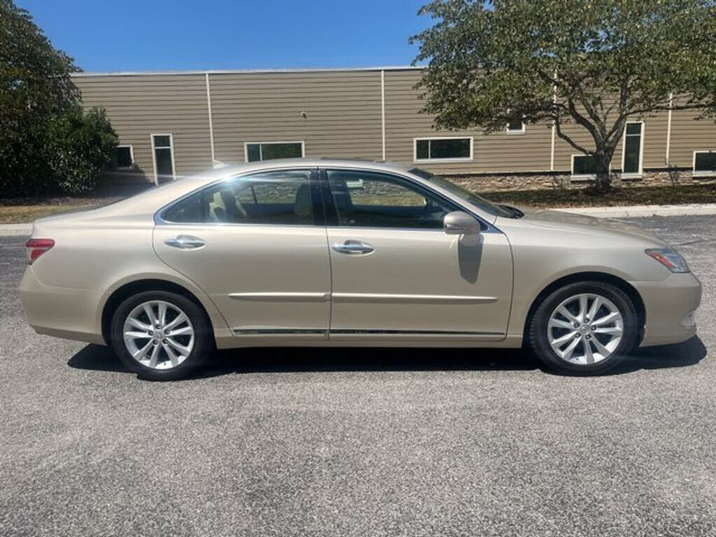 2011 Lexus ES