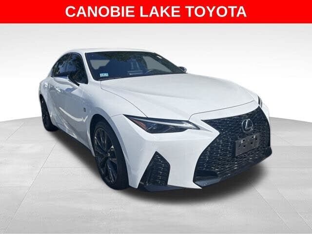2022 LEXUS IS
