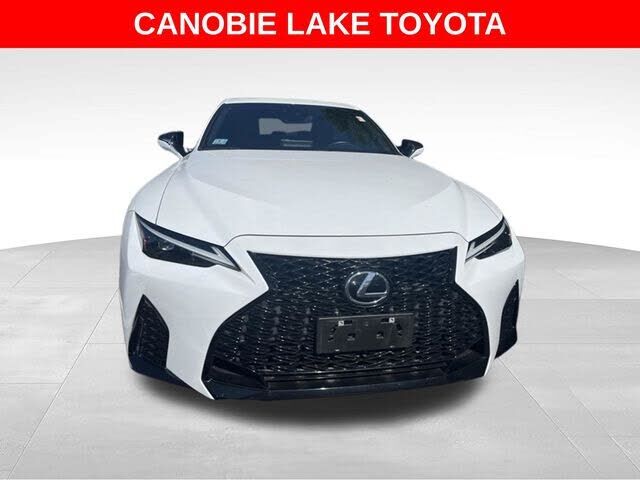2022 Lexus IS
