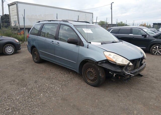 2009 TOYOTA Sienna