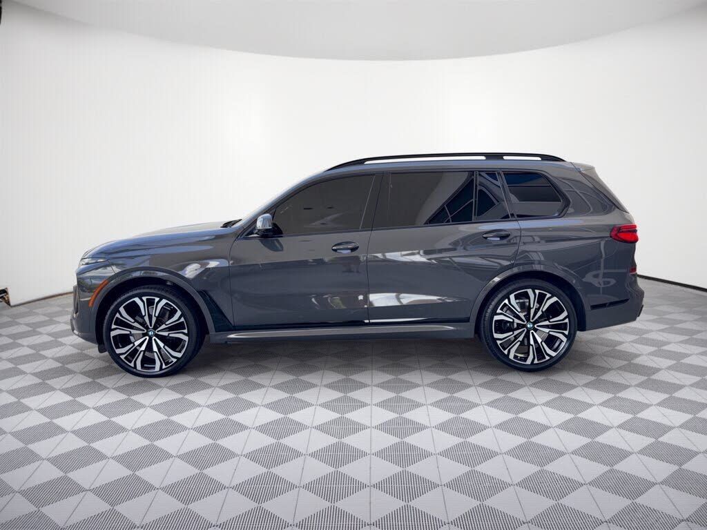2024 BMW X7