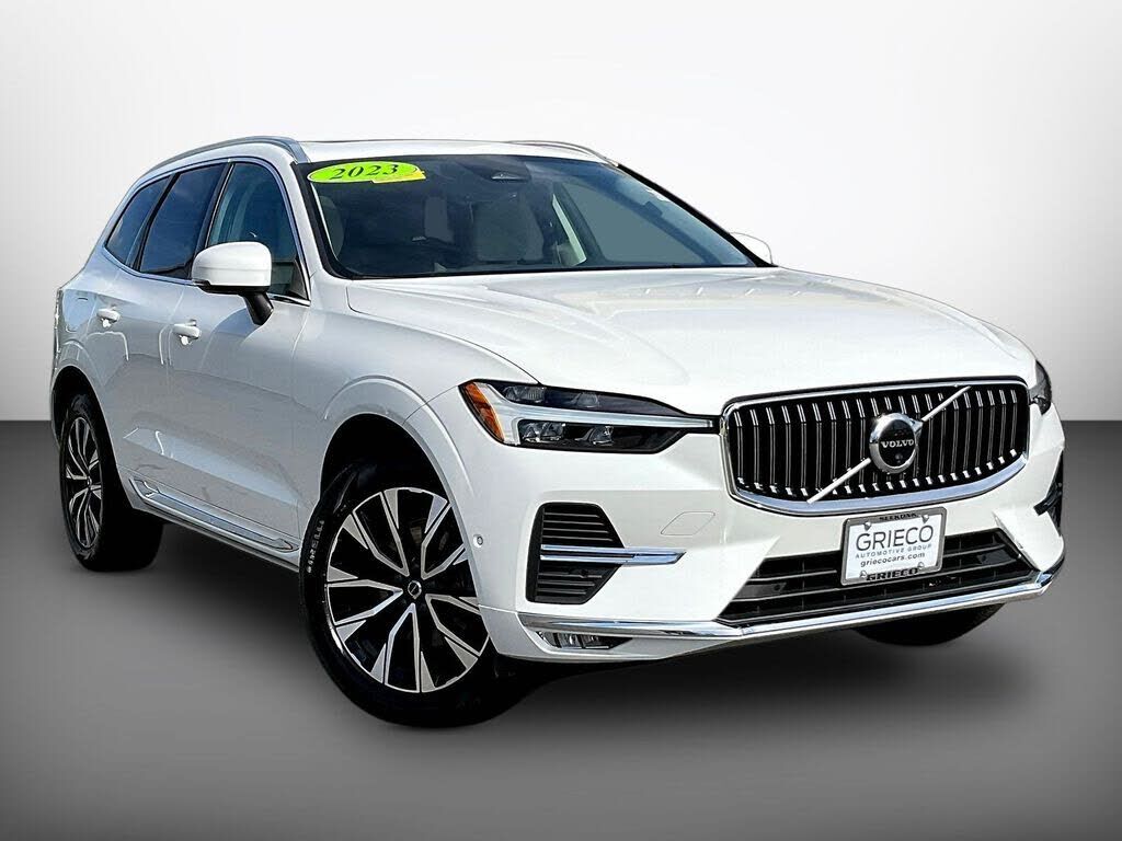 2023 VOLVO XC60