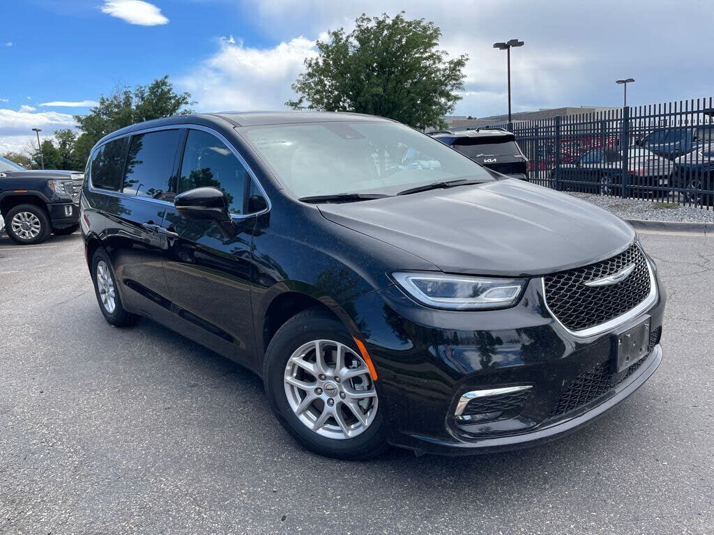 2025 CHRYSLER Pacifica