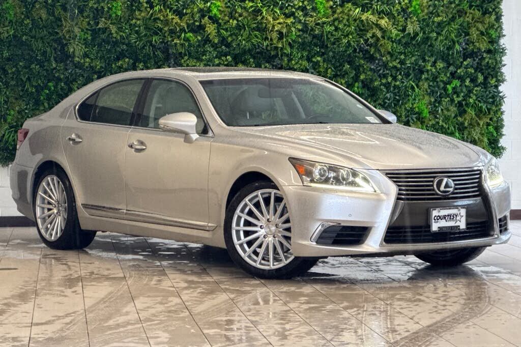 2013 Lexus LS