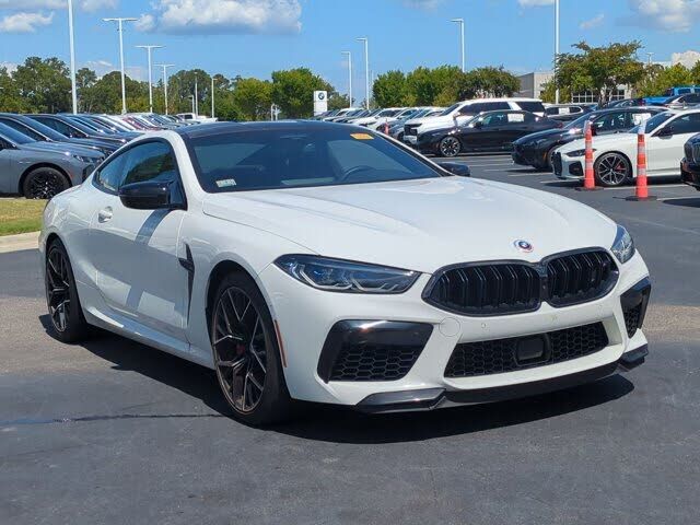 2023 BMW M8