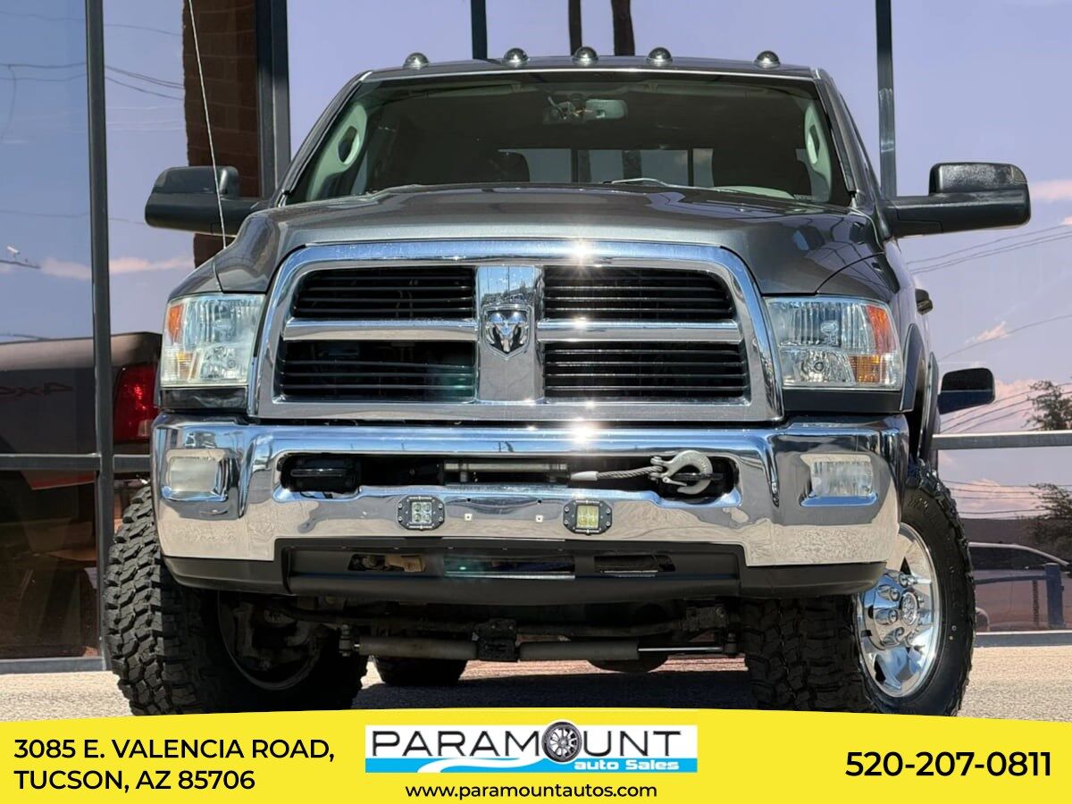 2012 DODGE Ram