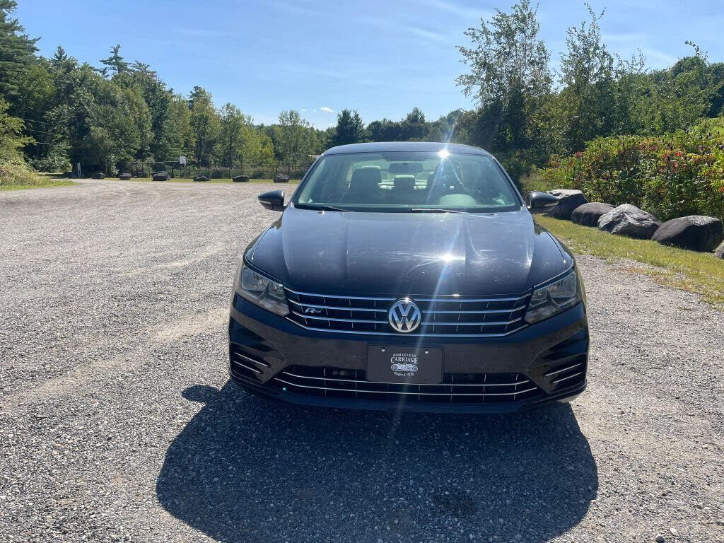 2018 VOLKSWAGEN Passat