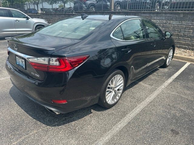 2018 Lexus ES