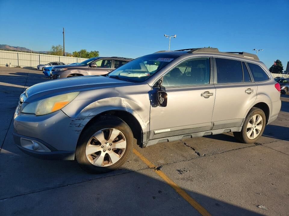 2010 SUBARU Outback