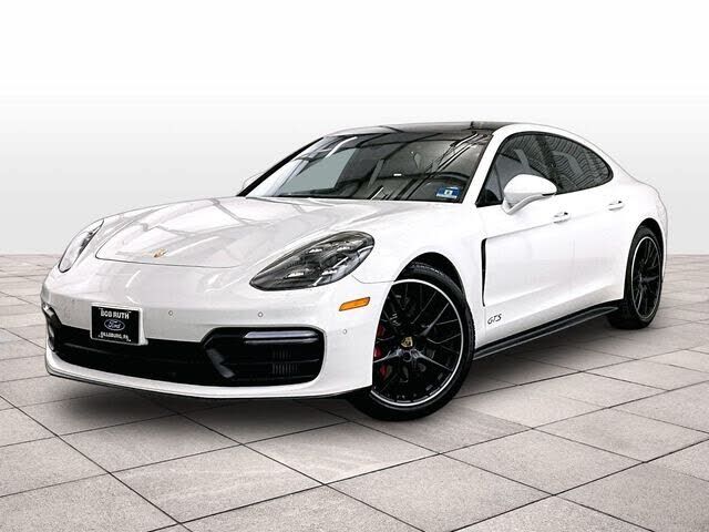 2019 PORSCHE Panamera