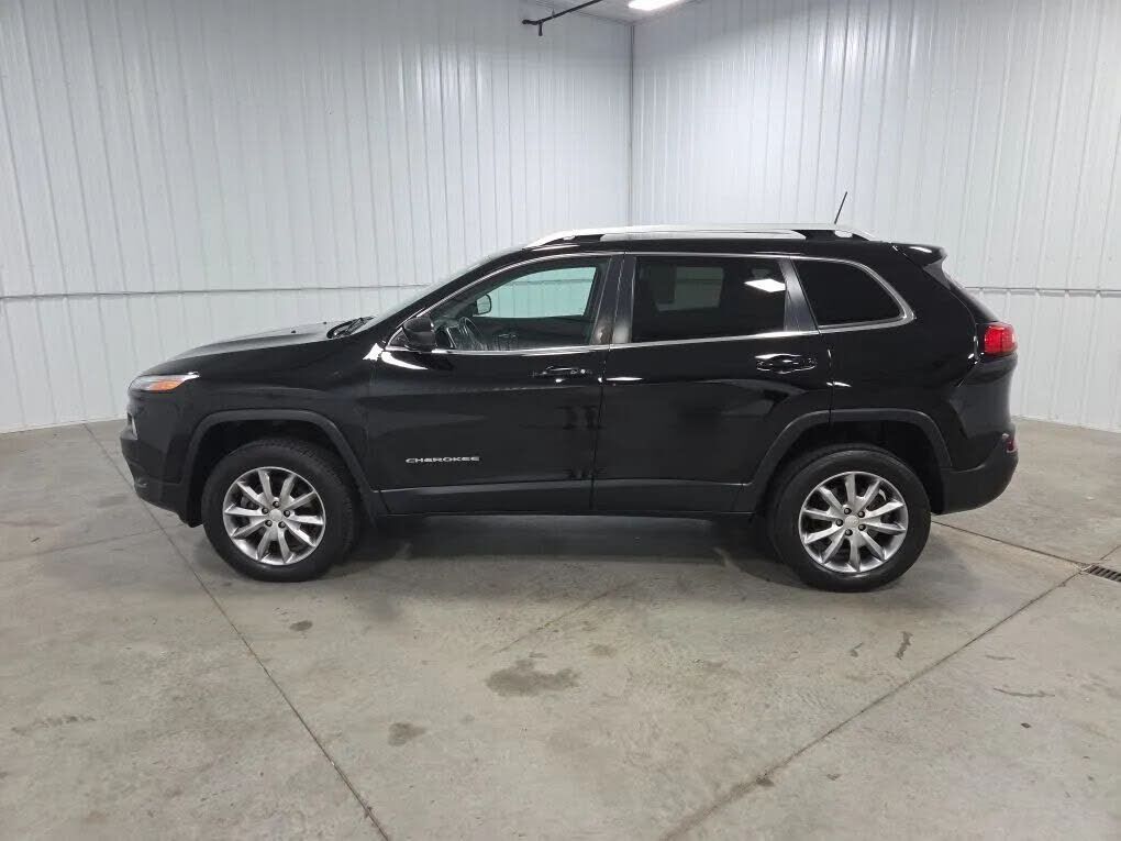 2018 JEEP Cherokee