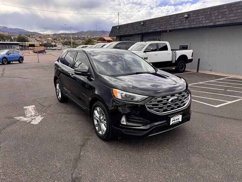 2022 FORD Edge