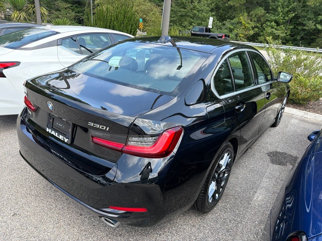 2026 BMW 330i