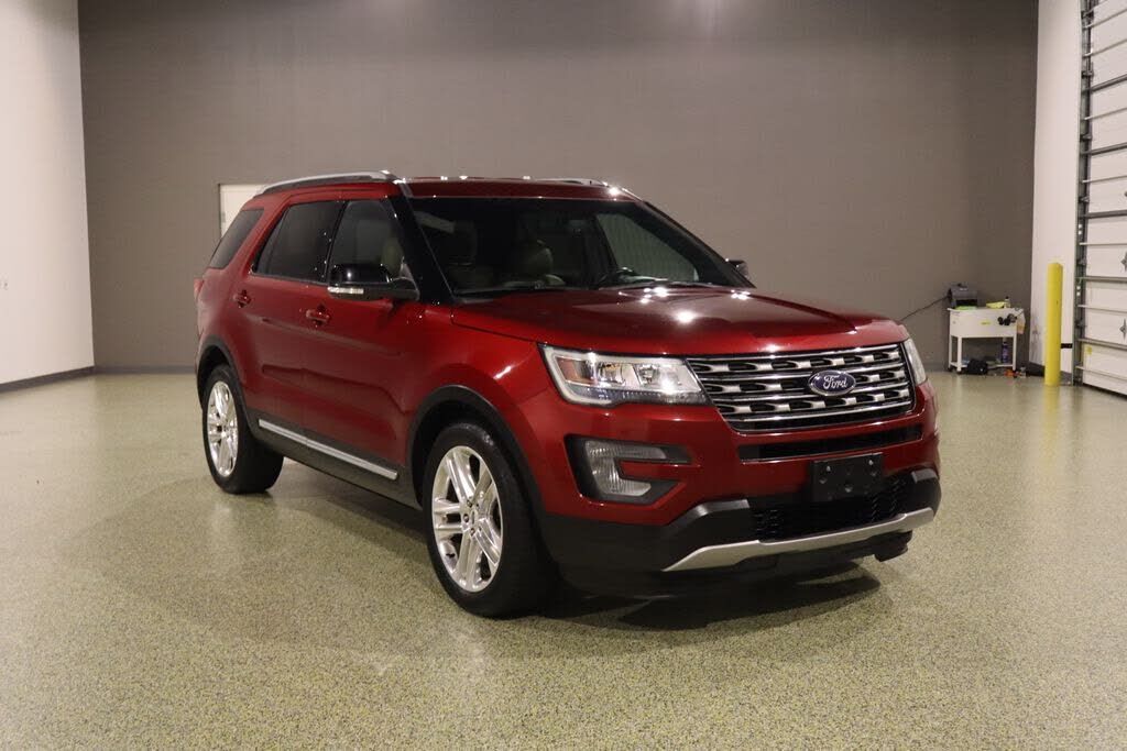 2017 FORD Explorer