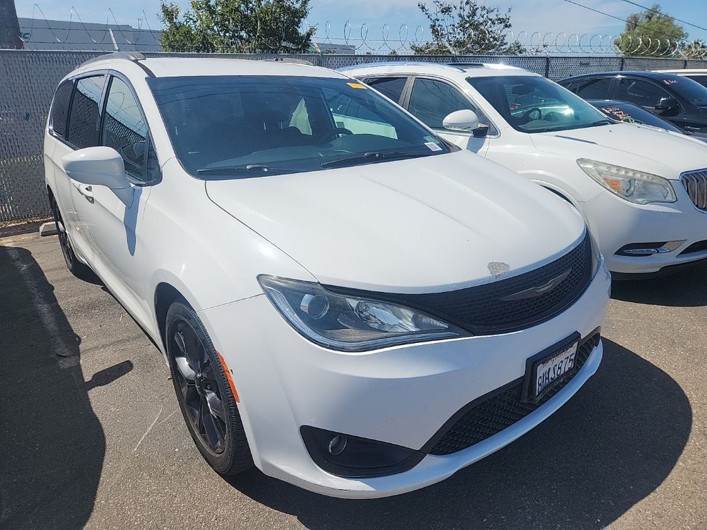 2019 CHRYSLER Pacifica