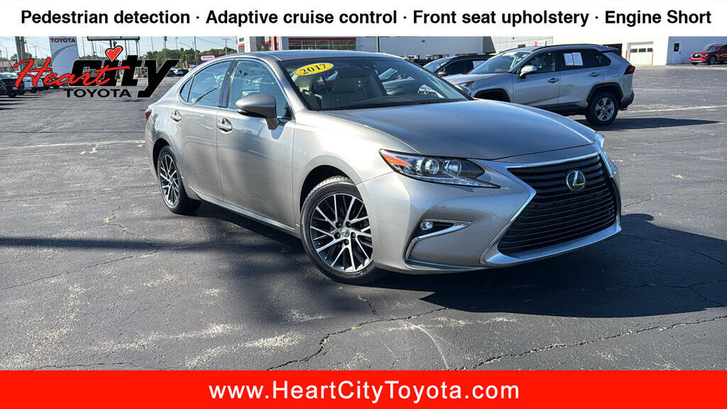 2017 LEXUS ES