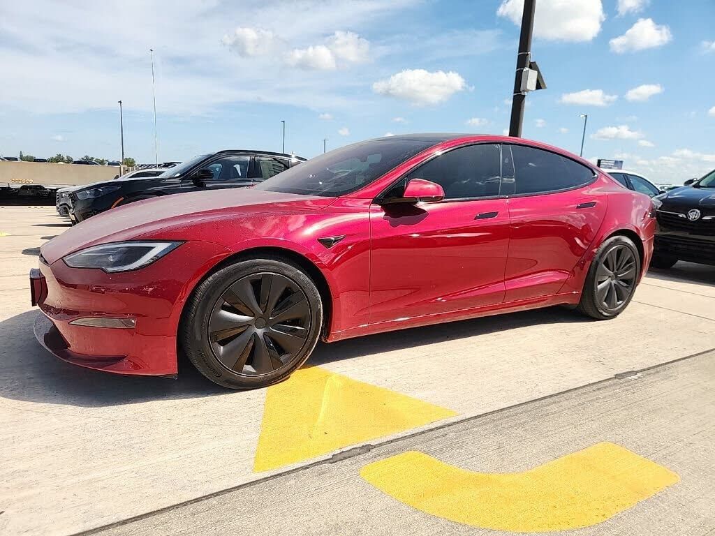 2025 TESLA Model S