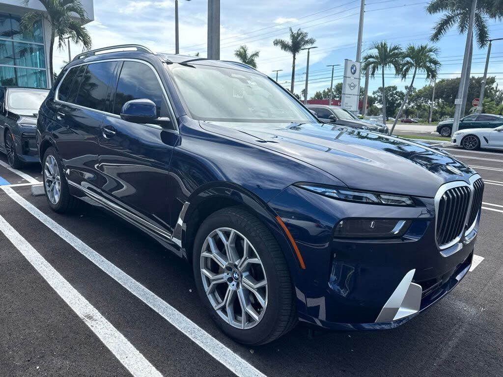 2025 BMW X7
